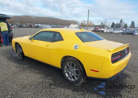 2017 Dodge Challenger Gt z USA, uszkodzony, nr VIN 2C3CDZGG5HH601652